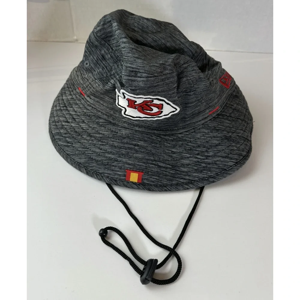 Kansas City Chiefs New Era NFL Bucket Hat Gray Knit Cap KC One Size Fits Most - Picture 2 of 8